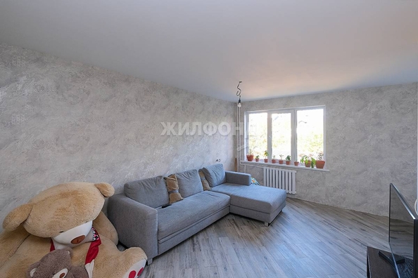 
   Продам 3-комнатную, 57 м², Оловозаводская ул, 27

. Фото 4.