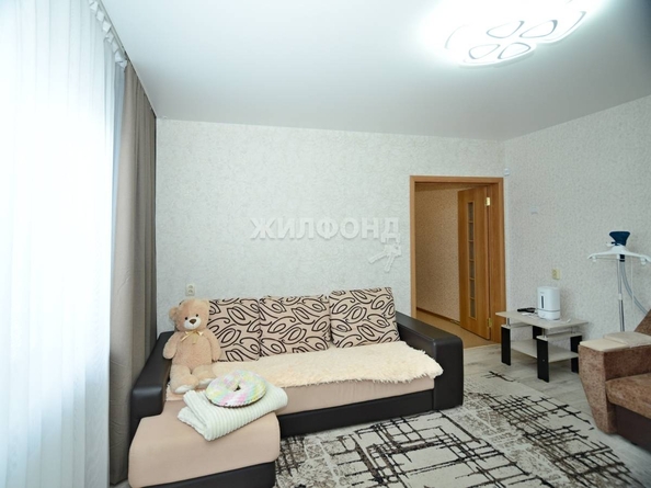 
   Продам 2-комнатную, 53 м², В. Высоцкого ул, 42/3

. Фото 21.