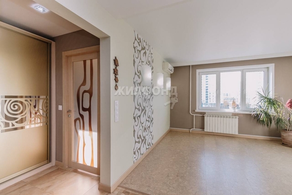 
   Продам 3-комнатную, 70.8 м², Горский мкр, 78

. Фото 7.