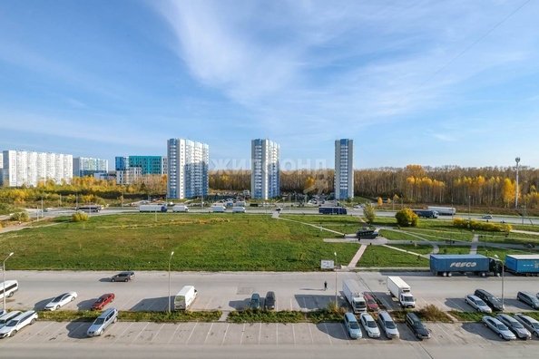 
   Продам 1-комнатную, 32.7 м², Дмитрия Шмонина ул, 10/1

. Фото 3.