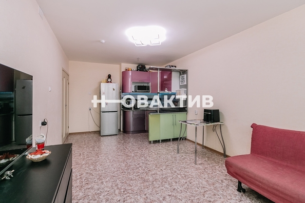 
   Продам 2-комнатную, 59.8 м², Междуреченская ул, 5/1

. Фото 3.