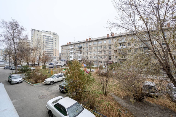 
   Продам 3-комнатную, 56.4 м², Блюхера ул, 36

. Фото 24.