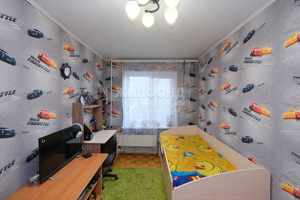 
   Продам 3-комнатную, 56.9 м², Дуси Ковальчук ул, 16

. Фото 12.