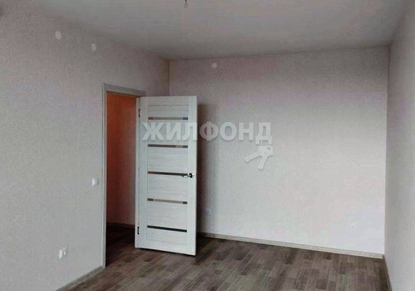 
   Продам 2-комнатную, 50.7 м², Бородина ул, 54

. Фото 3.