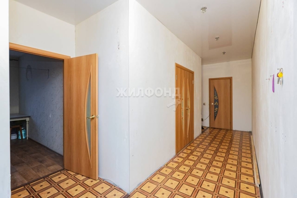 
   Продам 3-комнатную, 63.5 м², Лескова ул, 19

. Фото 17.