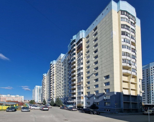 
   Продам 1-комнатную, 41 м², Горский мкр, 78

. Фото 13.