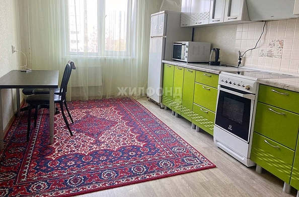 
   Продам 1-комнатную, 42.5 м², Татьяны Снежиной ул, 43

. Фото 3.