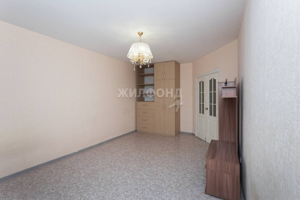 
   Продам 1-комнатную, 44 м², 2-й (4 мкр.) кв-л, 232

. Фото 2.