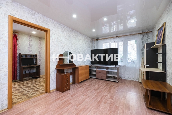 
   Продам 4-комнатную, 72.1 м², Каунасская ул, 7

. Фото 2.