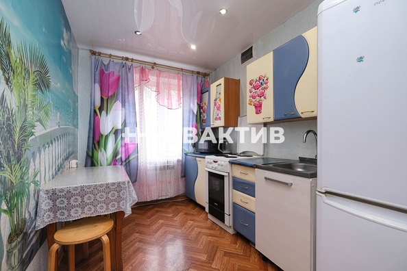 
   Продам 4-комнатную, 72.1 м², Каунасская ул, 7

. Фото 2.