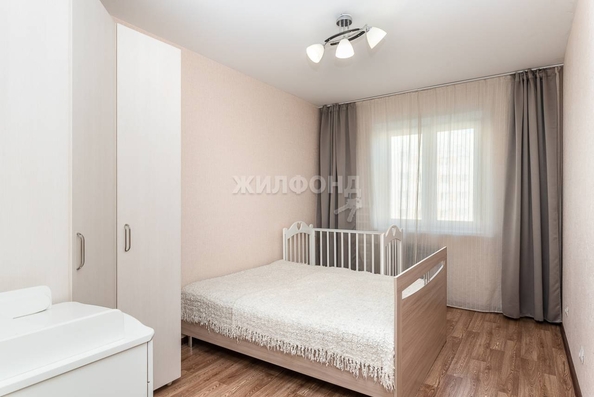 
   Продам 3-комнатную, 76.9 м², Краснообск, 205

. Фото 7.