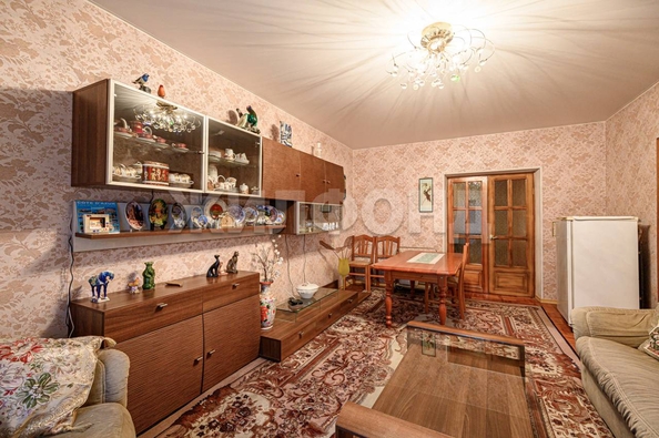 
   Продам 3-комнатную, 87.4 м², Революции ул, 28

. Фото 9.