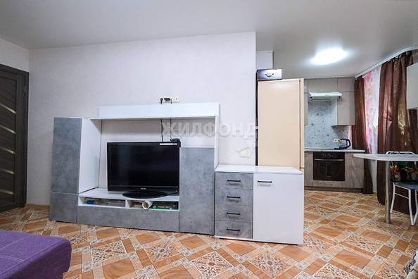 
   Продам 1-комнатную, 40.3 м², Сибиряков-Гвардейцев ул, 55

. Фото 8.