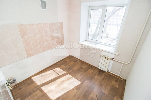 
   Продам 1-комнатную, 28.3 м², Сухарная ул, 68

. Фото 1.