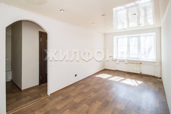 
   Продам 1-комнатную, 28.3 м², Сухарная ул, 68

. Фото 1.