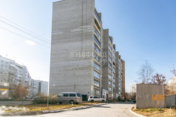 
   Продам 3-комнатную, 62.1 м², Новая Заря ул, 11

. Фото 16.