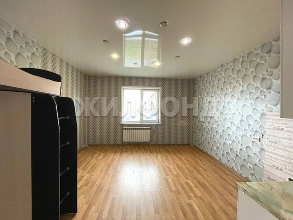 
   Продам студию, 25.7 м², Большая ул, 37

. Фото 2.