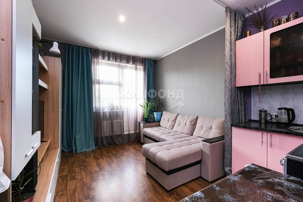 
   Продам 2-комнатную, 42.5 м², Твардовского ул, 22/6

. Фото 1.