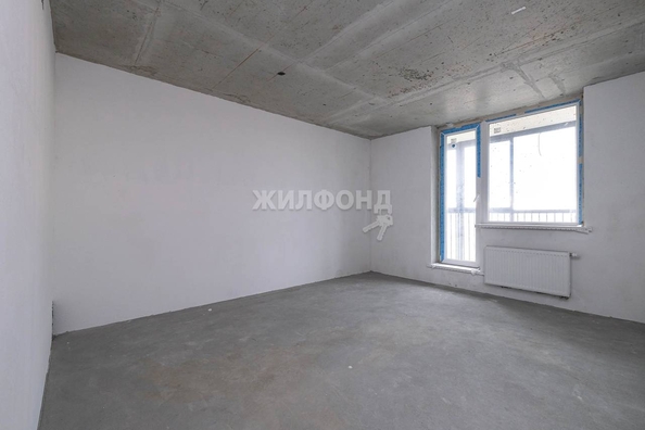 
   Продам студию, 29.8 м², Зорге ул, 229/2

. Фото 3.