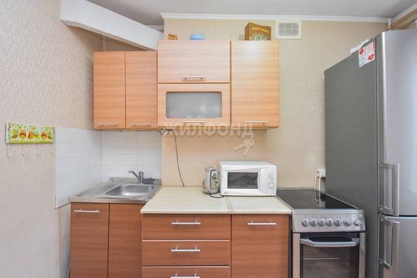 
   Продам 2-комнатную, 47.7 м², Линейная ул, 33/3

. Фото 3.