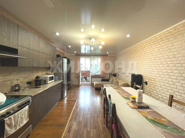 
   Продам 3-комнатную, 95.6 м², Калинина ул, 20

. Фото 2.