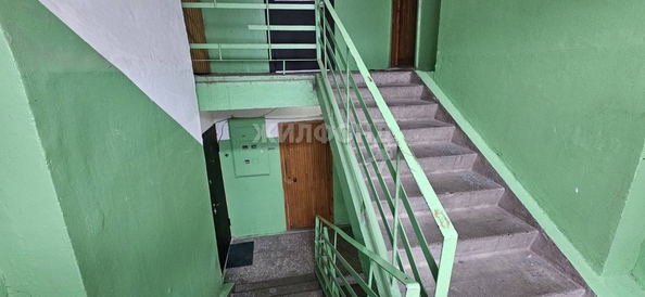 
   Продам 3-комнатную, 58 м², Военный городок ул, 118

. Фото 12.