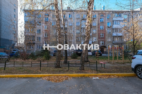 
   Продам 2-комнатную, 46 м², Жуковского ул, 121

. Фото 22.