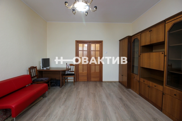 
   Продам 1-комнатную, 56 м², Галущака ул, 1

. Фото 5.