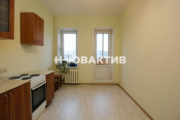 
   Продам 1-комнатную, 56 м², Галущака ул, 1

. Фото 8.