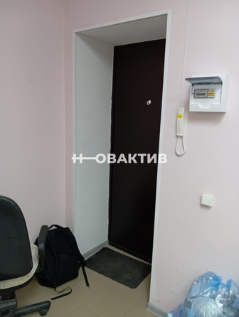 
   Продам помещение свободного назначения, 17 м², Ленина ул, 122

. Фото 2.