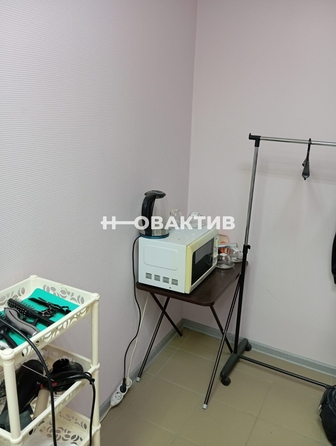 
   Продам помещение свободного назначения, 17 м², Ленина ул, 122

. Фото 3.