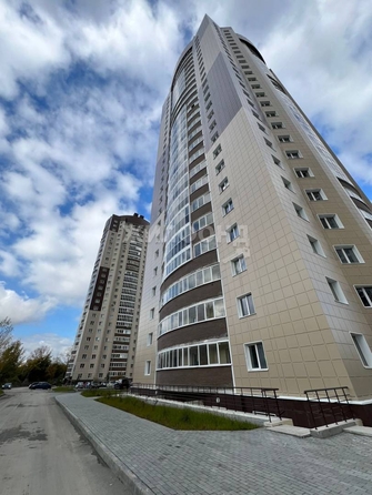 
   Продам 1-комнатную, 42.98 м², Закаменский мкр, 13

. Фото 4.