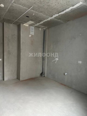 
   Продам 1-комнатную, 42.98 м², Закаменский мкр, 13

. Фото 3.