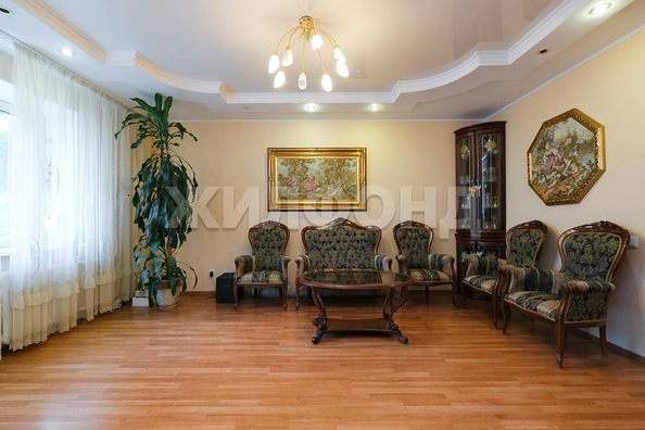 
   Продам 3-комнатную, 96.8 м², Кирова ул, 46

. Фото 4.