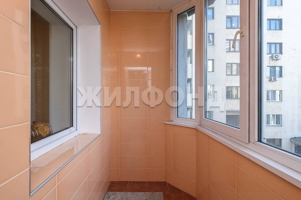 
   Продам 3-комнатную, 96.8 м², Кирова ул, 46

. Фото 12.