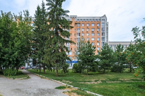 
   Продам 2-комнатную, 79.3 м², Кирова ул, 27

. Фото 40.