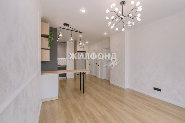 
   Продам 2-комнатную, 43 м², Ясный Берег ул, 27

. Фото 5.