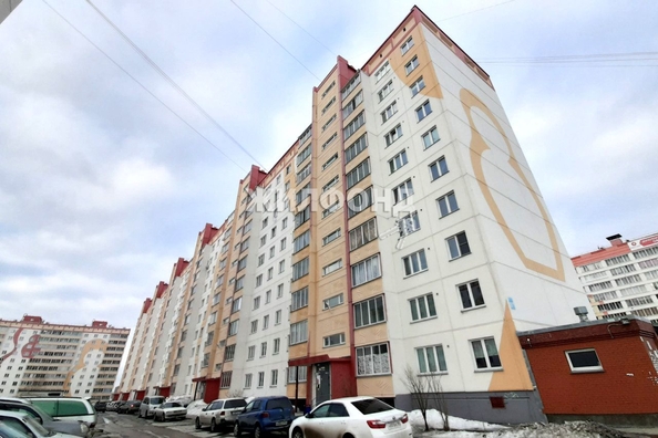 
   Продам 2-комнатную, 56.5 м², Петухова ул, 97

. Фото 13.