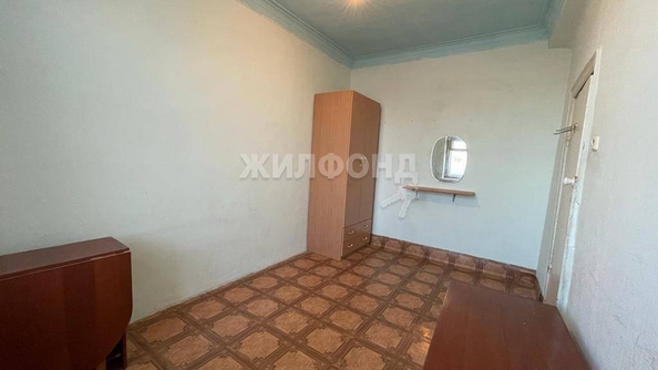 
   Продам 3-комнатную, 55 м², Бурденко ул, 27

. Фото 5.