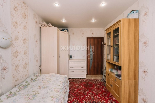 
   Продам 3-комнатную, 63.4 м², Краснообск, 6

. Фото 6.