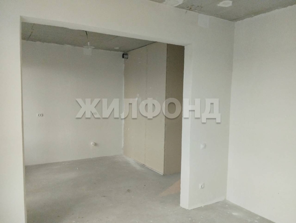 
  Продается 1-комн. квартира, 28 м², ЖК Азимут, дом 2
. Фото 6.