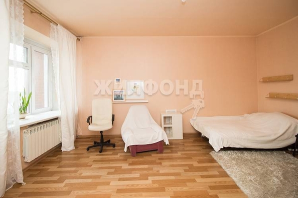 
   Продам 2-комнатную, 79.6 м², Ильича ул, 23

. Фото 2.