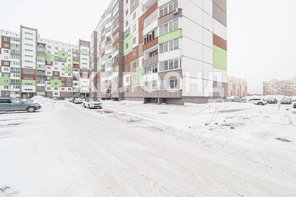 
   Продам 3-комнатную, 72.2 м², Титова ул, 274

. Фото 3.