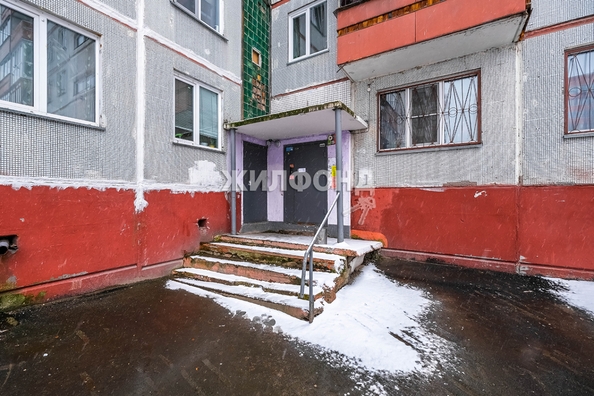 
   Продам комнату, 12.7 м², Комсомольская ул, 4

. Фото 2.