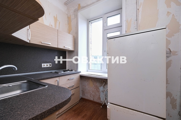 
   Продам 3-комнатную, 38.4 м², Звездная ул, 26

. Фото 3.