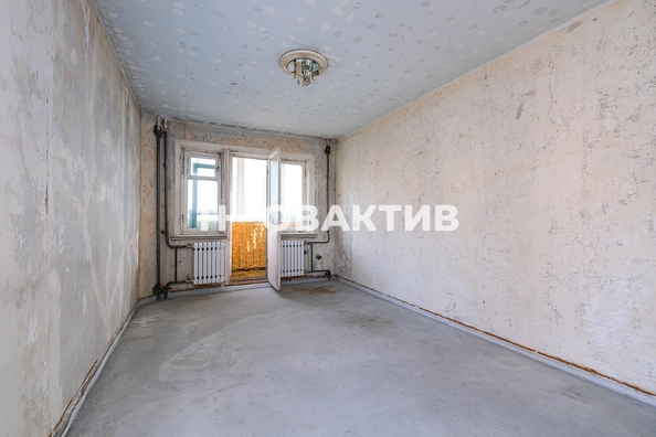 
   Продам 2-комнатную, 42.8 м², Есенина ул, 49

. Фото 8.