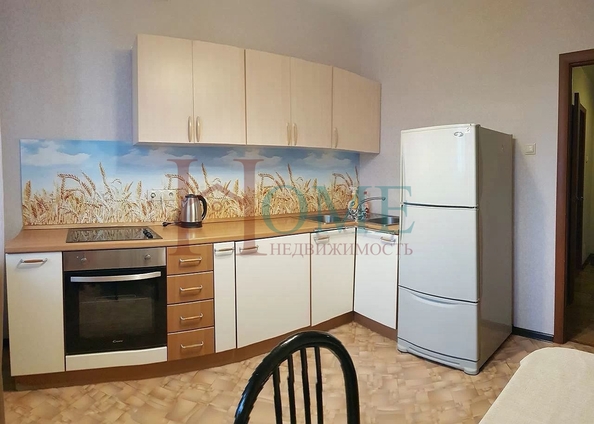 
  Сдам в аренду 1-комнатную квартиру, 40 м², Новосибирск

. Фото 1.