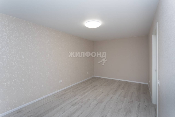 
   Продам 2-комнатную, 45.7 м², Державина ул, 42

. Фото 3.