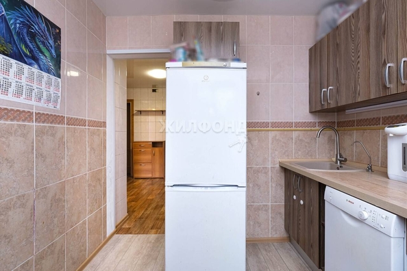 
   Продам 2-комнатную, 43 м², Блюхера ул, 37

. Фото 3.