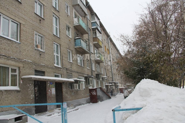 
   Продам 3-комнатную, 55.6 м², Мичурина ул, 23

. Фото 22.